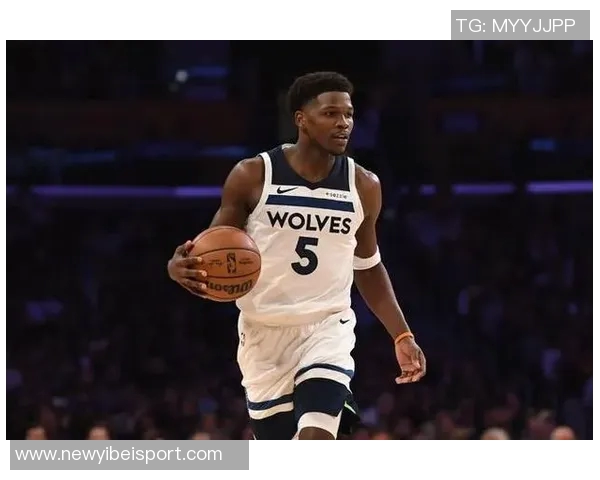 爱德华兹因右腿筋拉伤将缺席两周对球队影响分析 爱德华兹因右腿筋拉伤将缺席两周对球队影响分析