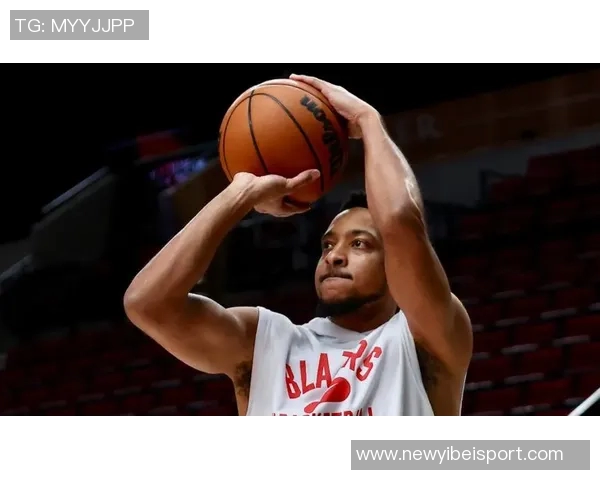 杜伦在场时球队攻防表现卓越净效率排名联盟第二引发关注 杜伦在场时球队攻防表现卓越净效率排名联盟第二引发关注