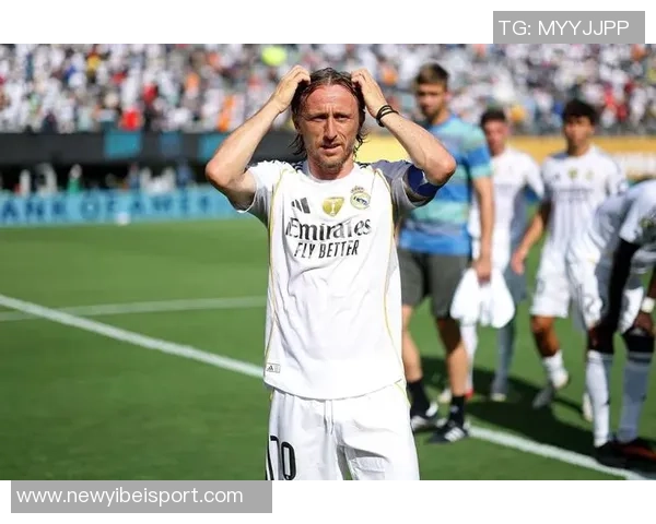 米兰计划激活续约选项续约莫德里奇至2027年